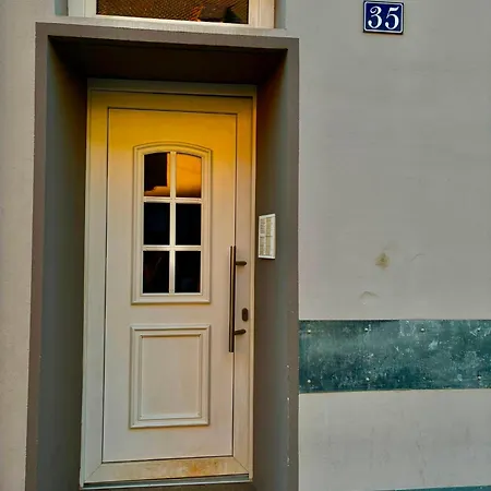 Jacob's Zentral Ggue Der Fuggerei Apartamento Augsburgo